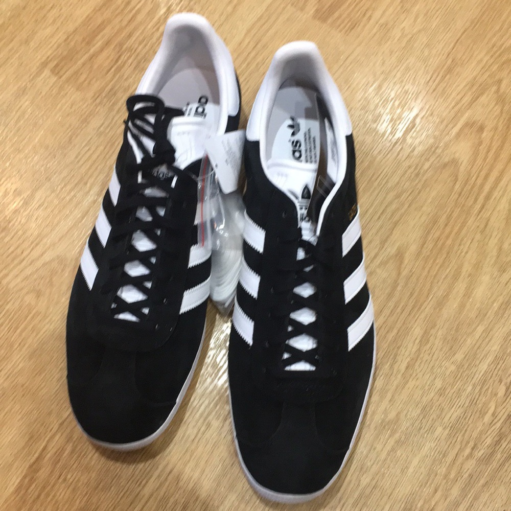 Adidas Men’s Gazelle Size 13 NWT